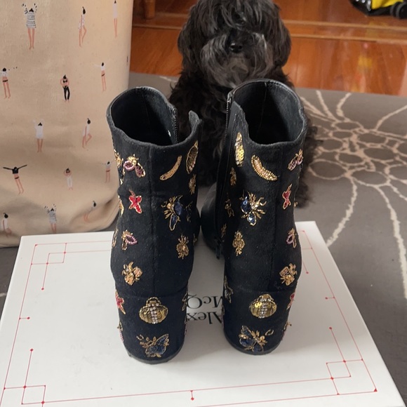 Barney’s New York boots - Picture 6 of 8